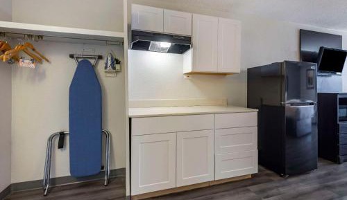 Efficiency Double Room with Two Double Beds - Non Smoking