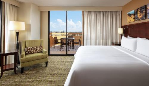 Corner King Room with Balcony