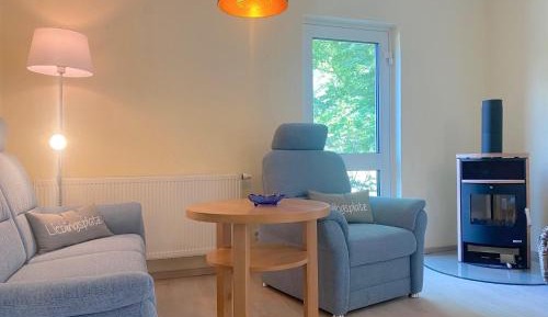 Apartment with Mountain View