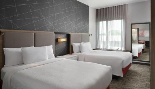 Queen Suite with Two Queen Beds and Sofa Bed
