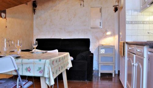 Apartment (4 Adults)