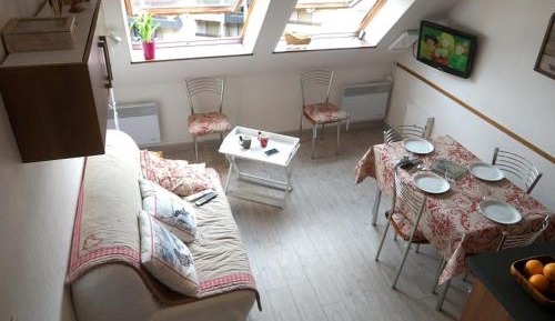 Apartment (6 Adults)