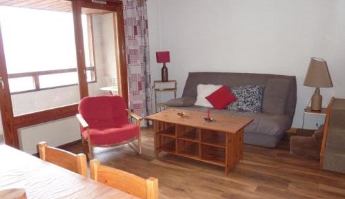 Apartment (8 Adults)