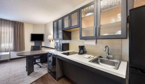 Studio Suite with Two Twins
