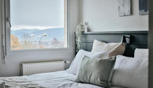 Double Room with Mountain View