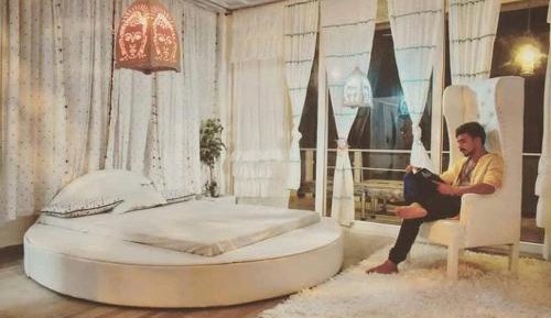 King Room with Balcony