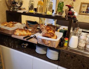 Superior Double Room with Balcony and Lake View