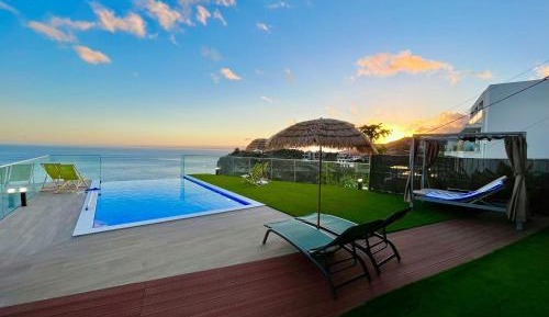 Suite with Pool View