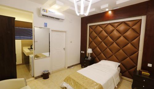 Deluxe Single Room