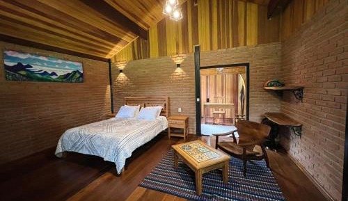 Deluxe Suite with Spa Bath