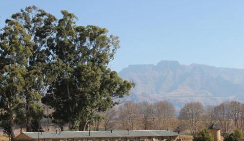 Large Suite with Spa Bath & Fireplace