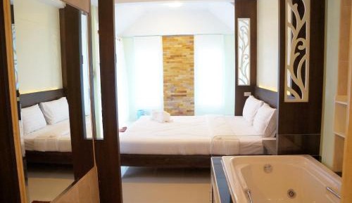 Suite with Spa Bath