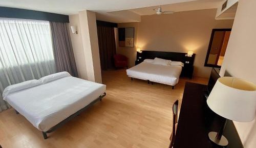 Family Room with Spa Access (2 Adults + 1 Child)