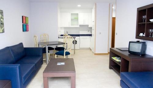 Two-Bedroom Apartment (4 Adults)