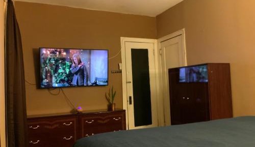 Single Room with Shared Bathroom