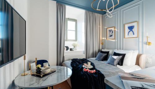 City Room with Park View