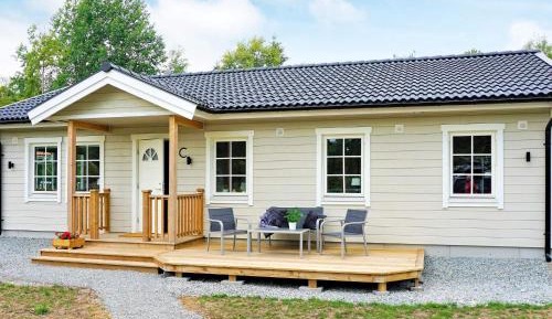 Four-Bedroom Holiday Home