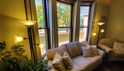 Queen Suite