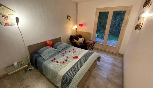 Double Room with Shared Bathroom
