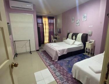 Comfort Triple Room with Shower