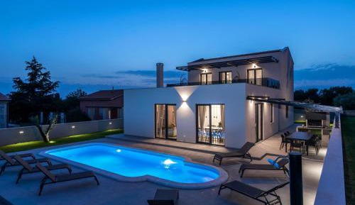 Villa with Private Pool