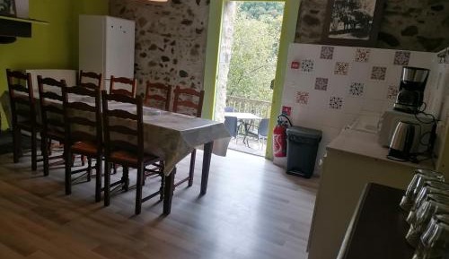 Mixed Dormitory Room