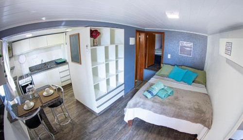 Apartment with Mountain View