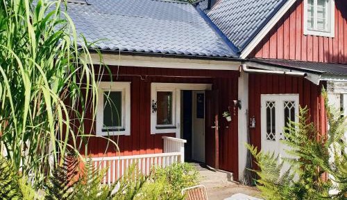 Three-Bedroom Holiday Home 