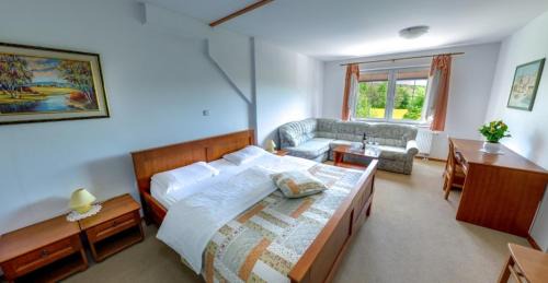 Double Room (1 Adult + 1 Child)