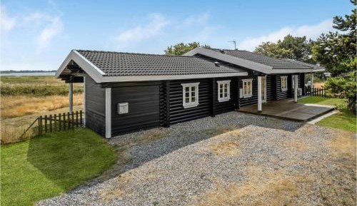 Two-Bedroom Holiday Home