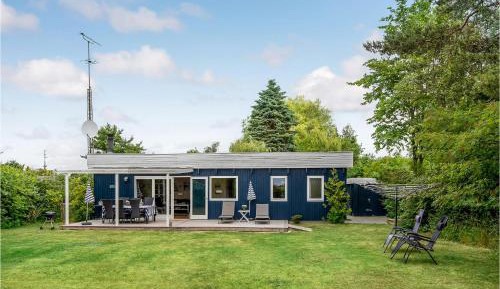 Three-Bedroom Holiday Home 