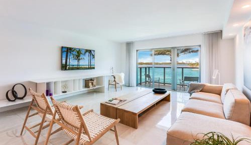 Two Bedroom/Two Bath with Balcony - Water View