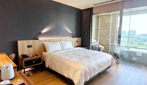 King Room with Lake View