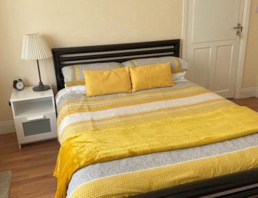 Double Room with Ensuite Bathroom