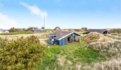 Three-Bedroom Vacation Home 