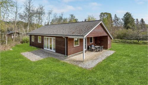 Three-Bedroom Holiday Home 