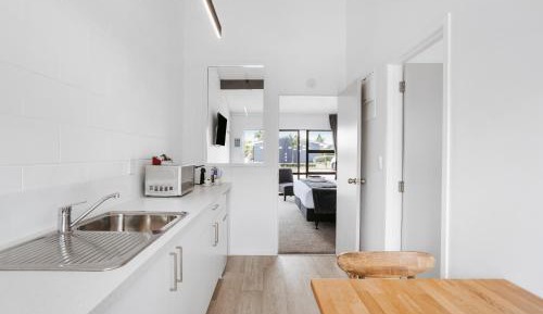 Executive King Studio (With Aircon)