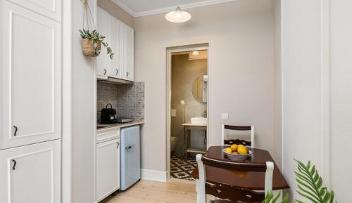 Apartment - Ground Floor - No Terrace