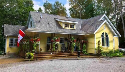 Seven-Bedroom House