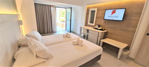 Deluxe Family with Garden View 2