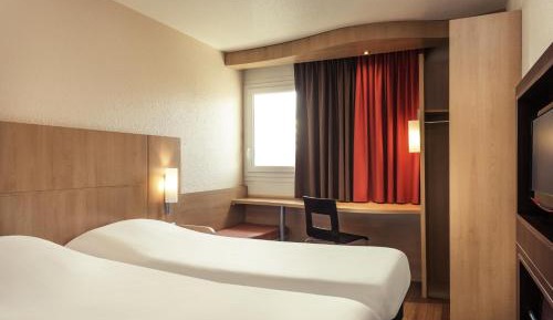 Standard Room with 2 Single Beds