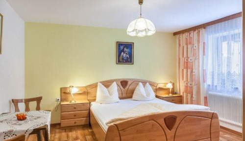 Superior One-Bedroom Apartment