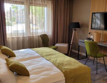 Large Double Room
