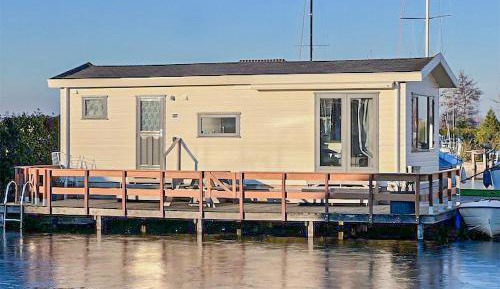 Two-Bedroom Holiday Home