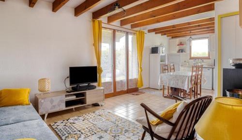 Holiday Home (6 Adults)
