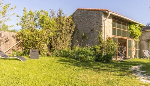 Holiday Home (6 Adults)