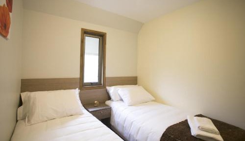 Apartment - Split Level Sextuple