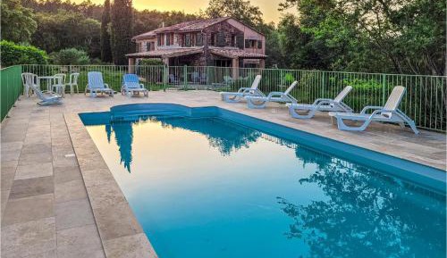 Four-Bedroom Holiday Home