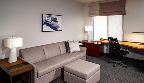 King Studio with Sofa Bed