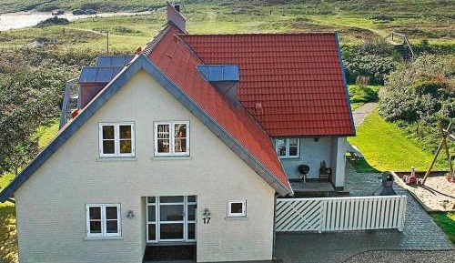 Six-Bedroom Holiday Home